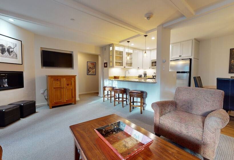 침실 2개 빌라, Christiania Condominiums  Coraltree Residence Collection