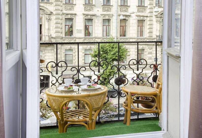 Superior Room, Grand Hotel Tchaikovsky