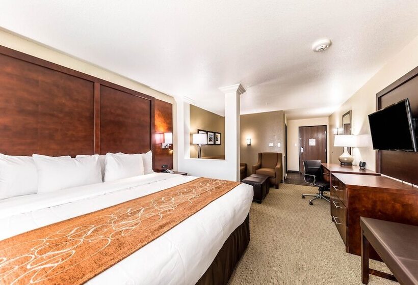 Люкс, Comfort Suites Grand Prairie  Arlington North