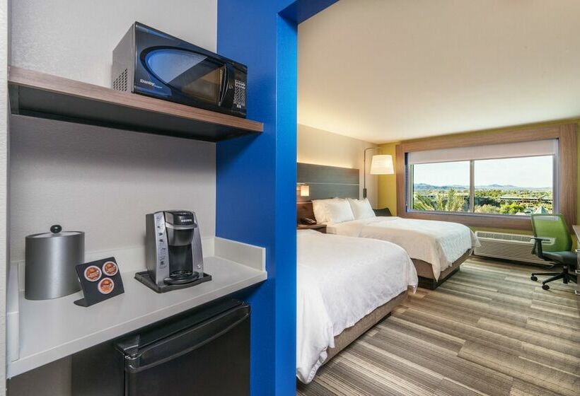 带2个双人床的标准工作室, Holiday Inn Express & Suites Lake Havasu   London Bridge, An Ihg