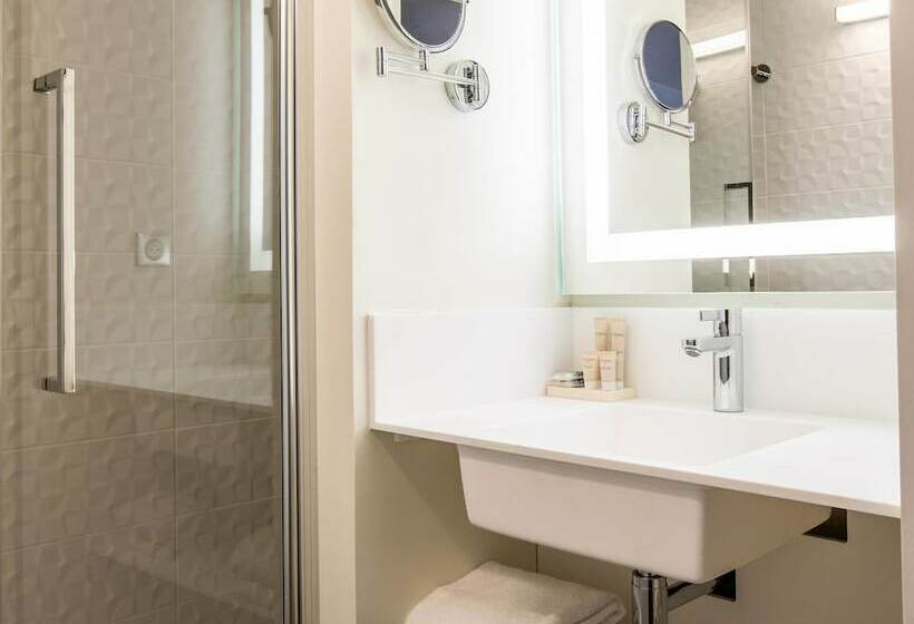 プレステージルーム, Hôtel Mercure Paris Gennevilliers