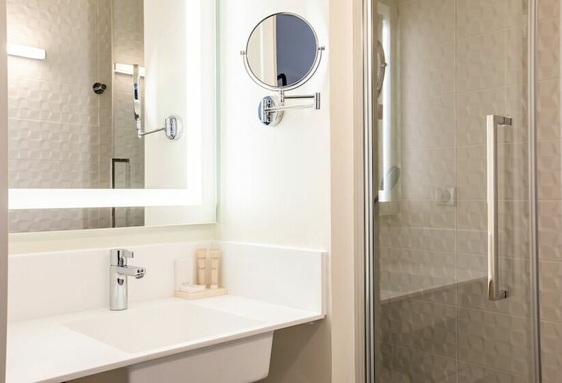 Номер Престиж, Hôtel Mercure Paris Gennevilliers