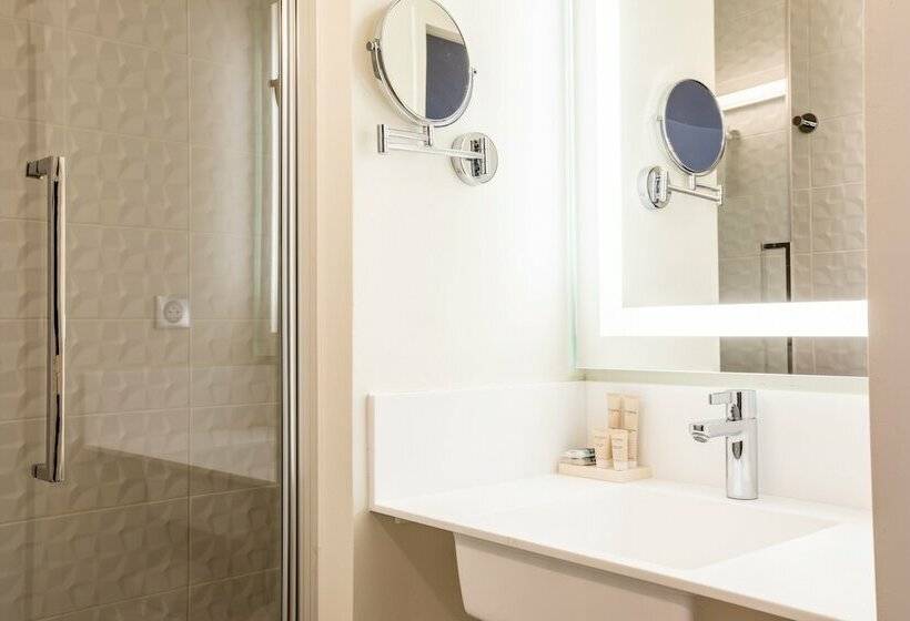 プレステージルーム, Hôtel Mercure Paris Gennevilliers
