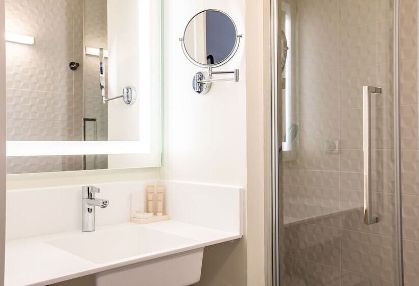 Номер Стандарт, Hôtel Mercure Paris Gennevilliers