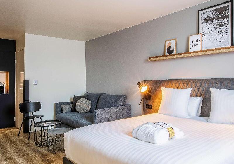 Семейный Номер, Hôtel Mercure Paris Gennevilliers
