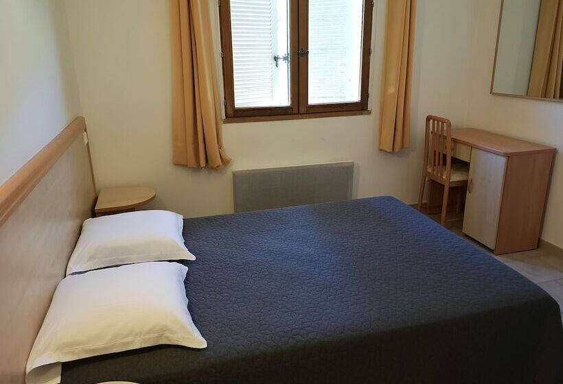 Классический Номер, Hôtel Sant Andria
