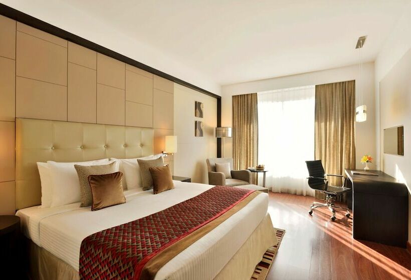 Номер Deluxe, Radisson Blu Pune Hinjawadi