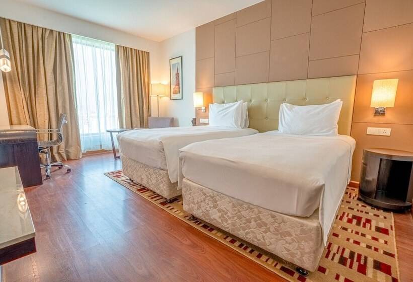 Номер Superior, Radisson Blu Pune Hinjawadi
