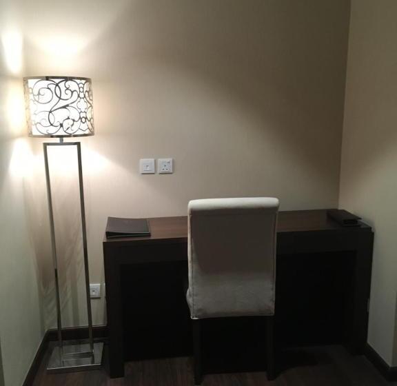 Люкс Superior, Home Inn Hotel Suites