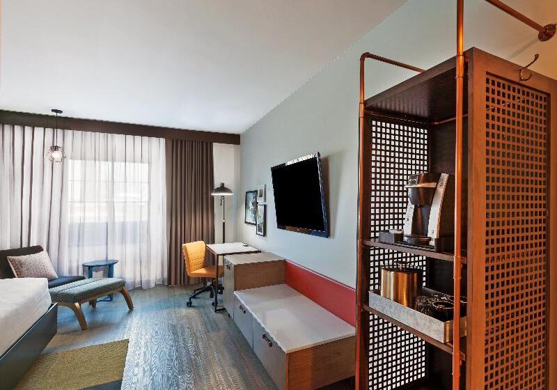 Номер Стандарт, Indigo Tulsa Dwtn/entertainment Area