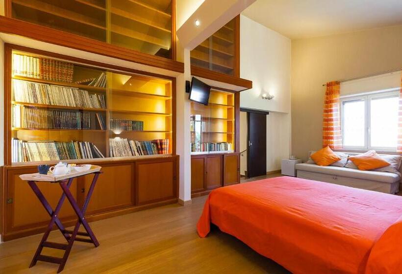 Номер Deluxe Вид на Бассейн, Villa Viuli