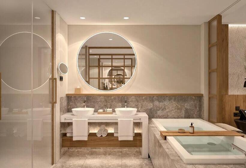 小型套房俱乐部侧海风景, Secrets Playa Esmeralda Resort & Spa