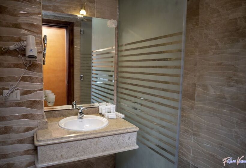 اتاق سوپریور, Rehana Plaza