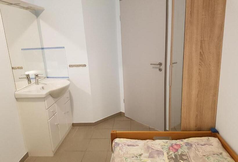 标准单人间, Hostel Gästehaus Zum Padre