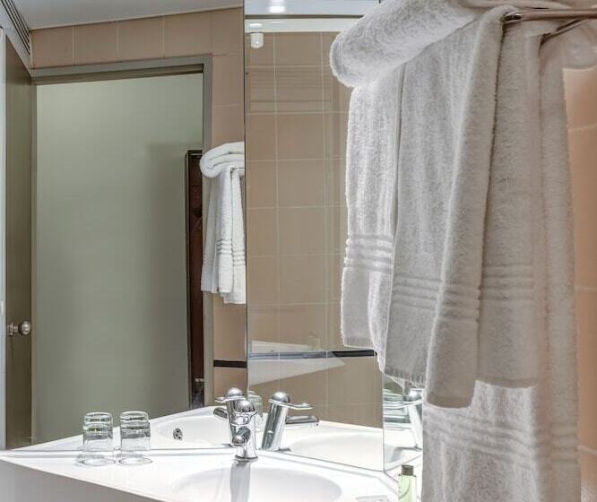 Номер Стандарт, Stayeasy Pretoria