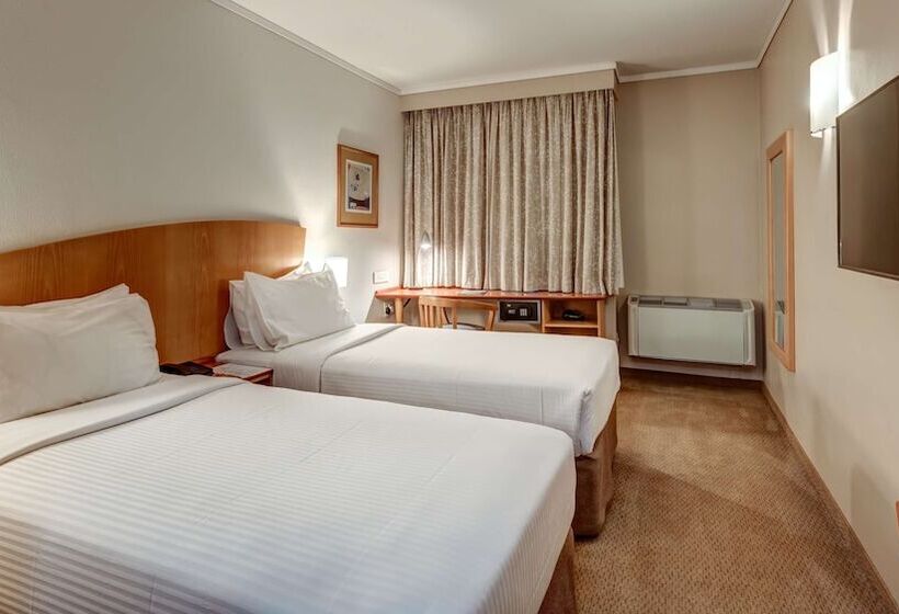 Номер Стандарт, Stayeasy Pretoria