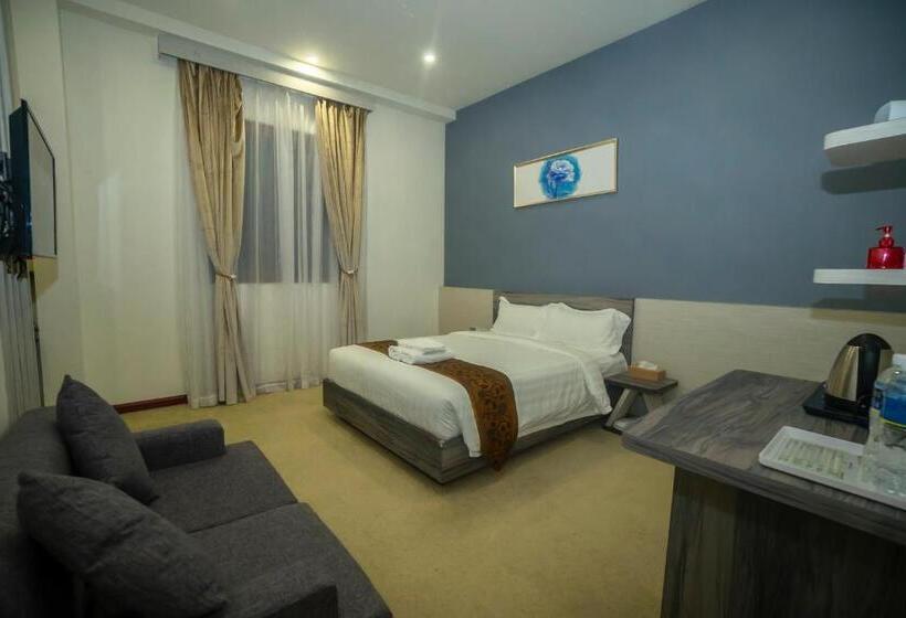 Deluxe Room, Green Rose