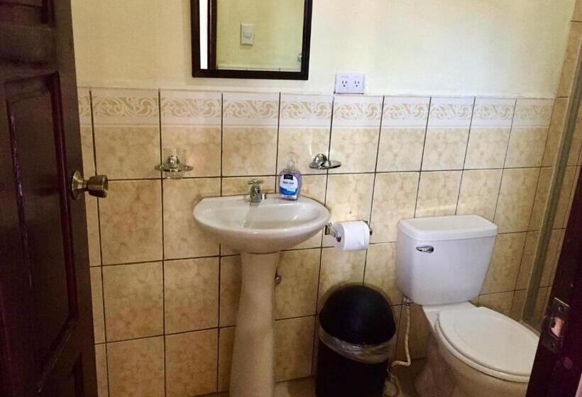 스탠다드 룸 공동 욕실, Casa Lula León Hostal