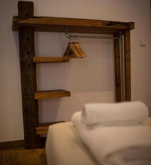 Standard Room, Modern & Recycled Guest House