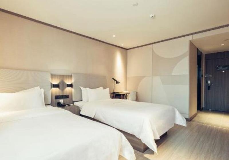 Номер Deluxe Адаптированный для Инвалидов, Days Inn & Suites By Wyndham Kearney Ne