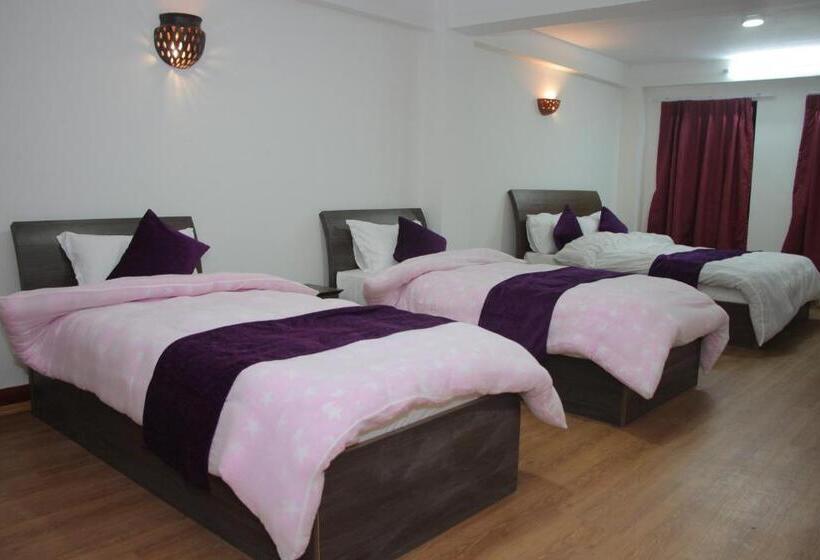 اتاق لوکس خانوادگی, Bhaktapur Inn