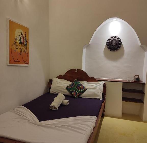 اتاق اکونومی, Zlife Stone Town