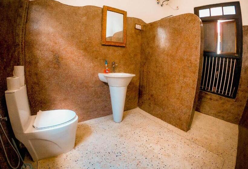 اتاق سوپریور سه تخته, Zlife Stone Town
