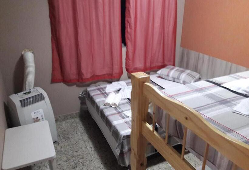 Family Suite, Hostel Falcão Suites Privativas Com Ar Condicionado
