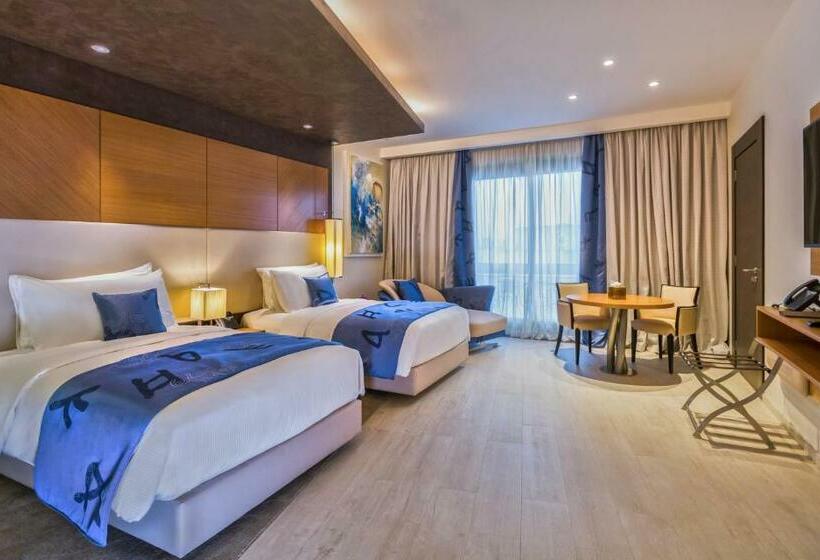 اتاق لوکس, Mövenpick Hotel Du Lac Tunis