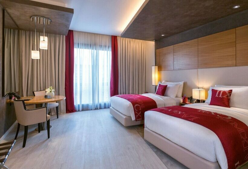 اتاق پریمیوم با چشم‌انداز دریاچه, Mövenpick Hotel Du Lac Tunis