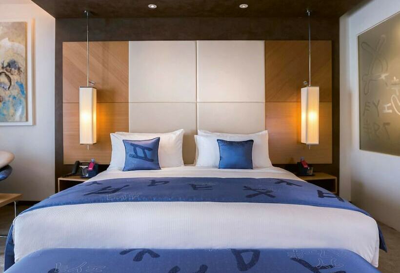 اتاق لوکس با چشم‌انداز دریاچه, Mövenpick Hotel Du Lac Tunis