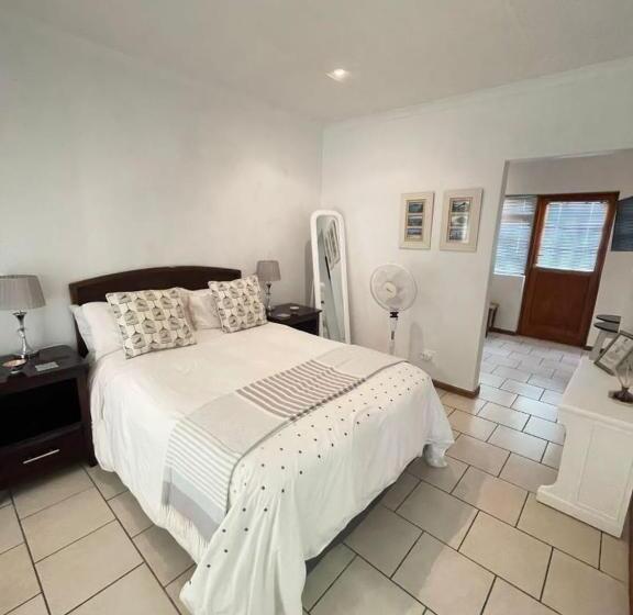 Номер Deluxe, Mongoose Manor Bnb
