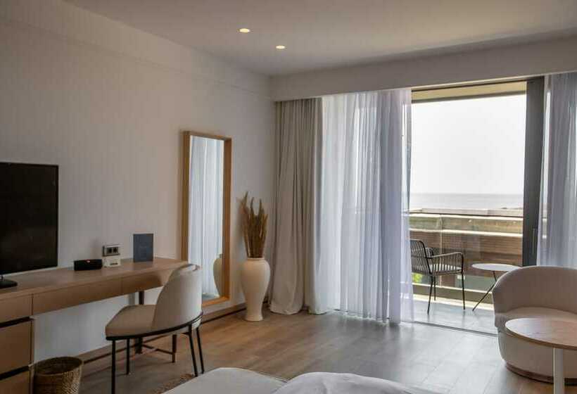 Номер Deluxe Вид на Море Боковой, Mett Hotel & Beach Resort Bodrum