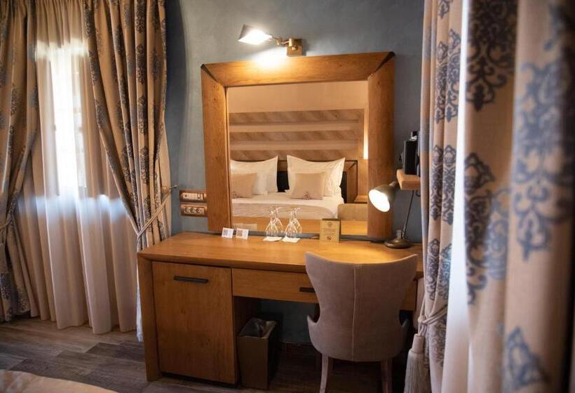 디럭스 룸, Mystras Grand Palace Resort & Spa