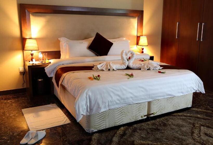 سوئیت خانواده 2 خوابه, Belle Tower Apartments