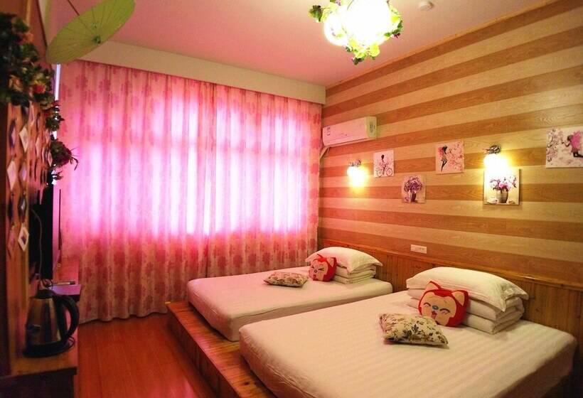 Семейный Номер, Wuzhen Guyun Qianxun Guest House