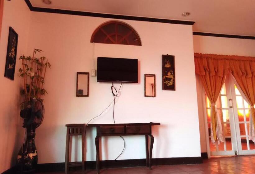 سوییت خانوادگی, Isla Bonita Beach Resort