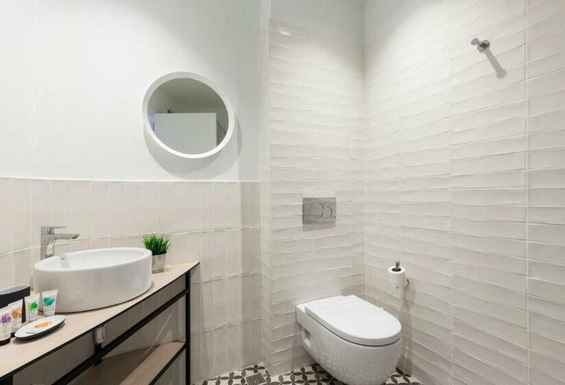 Апартаменты 2 Спальни, Aspasios Poble Nou Apartments