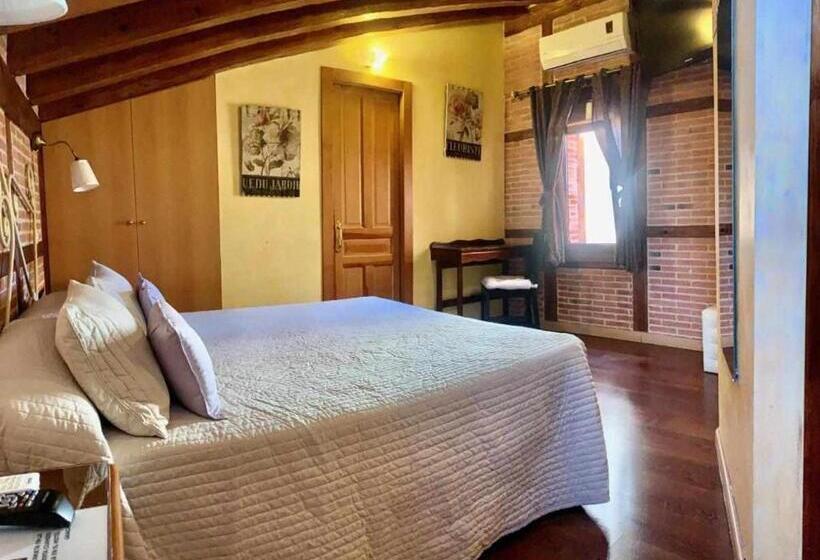阁楼房, Hostal Segovia Adults Only
