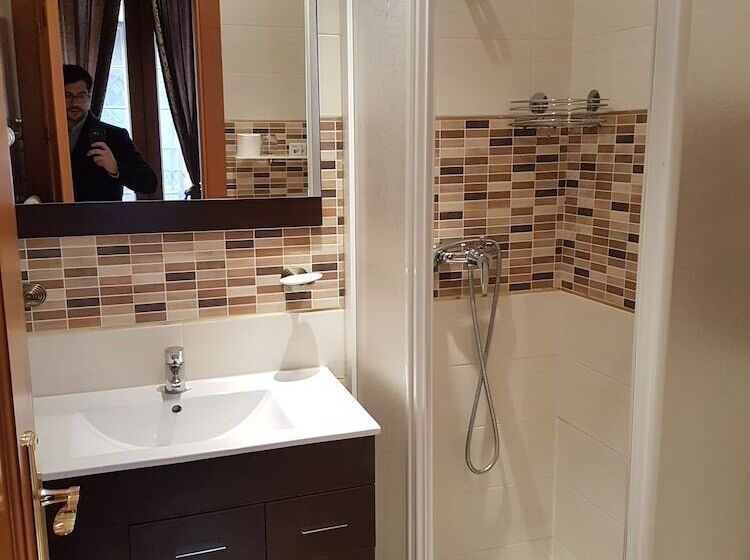 标准间带阳台, Hostal Segovia Adults Only