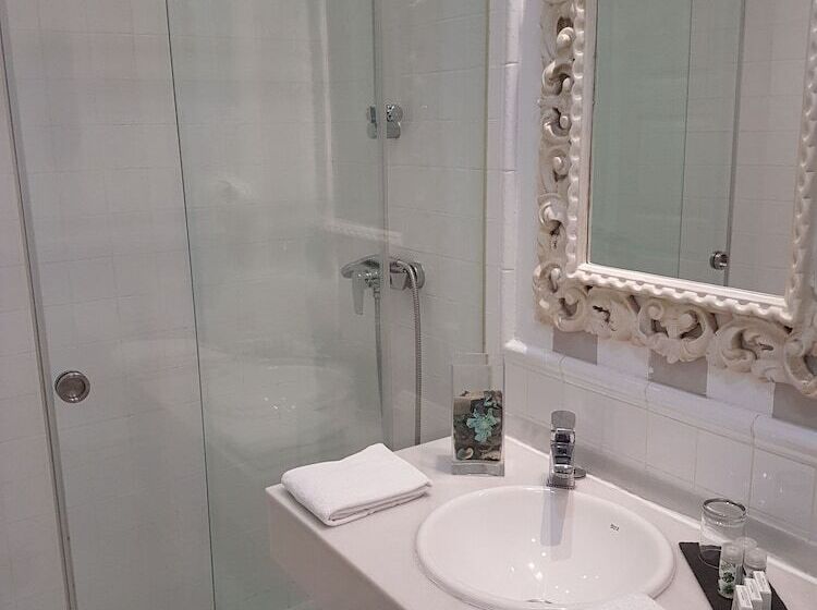 标准间带阳台, Hostal Segovia Adults Only