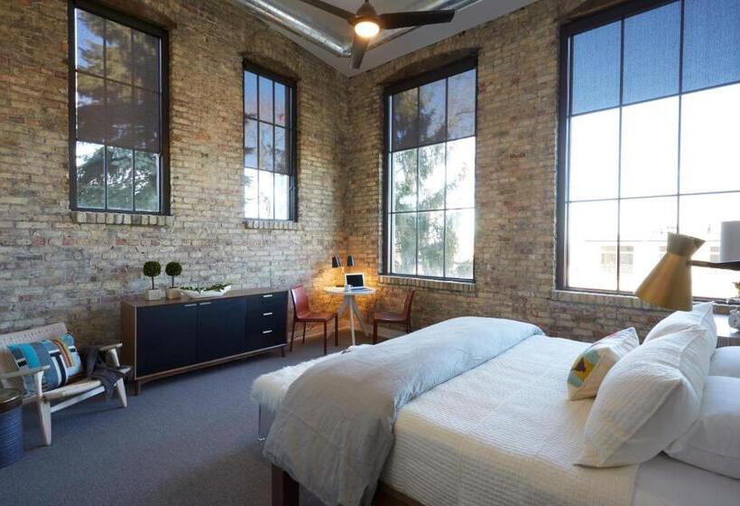 스위트 킹사이즈 침대, Kinn Guesthouse Bay View