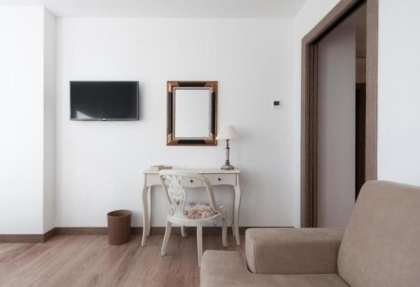 スイート, Suite Home Sardinero