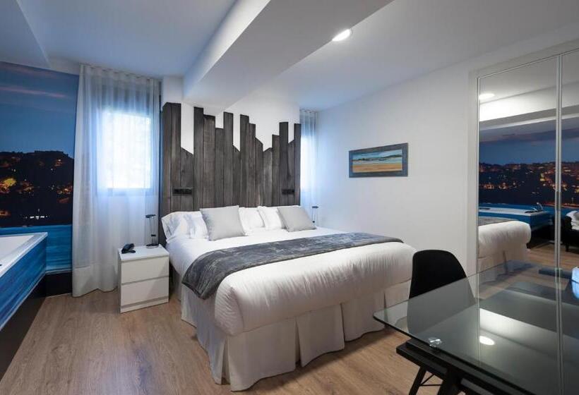 バスタブ付きデラックスルーム, Suite Home Sardinero