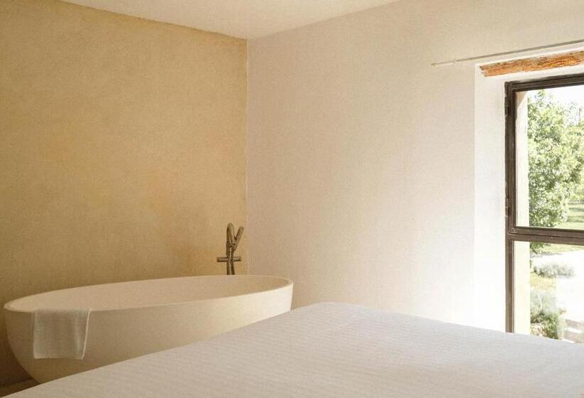 Апартаменты 3 Спальни, Le Galinier, Lourmarin, An Authentic Beaumier Guesthouse