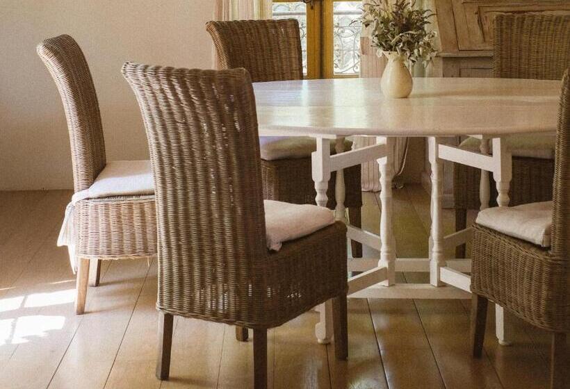 ３ベッドルームのスーペリアアパートメント, Le Galinier, Lourmarin, An Authentic Beaumier Guesthouse