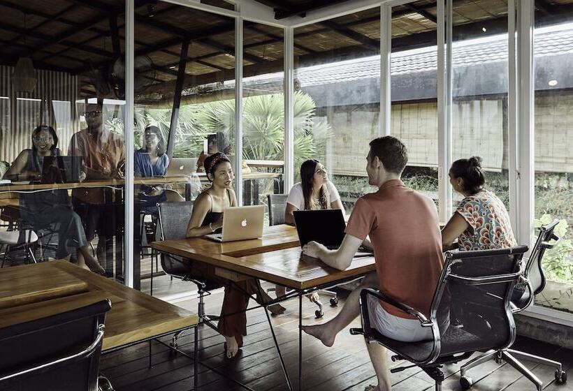 풀장 전망 스위트, Outpost Ubud Penestanan