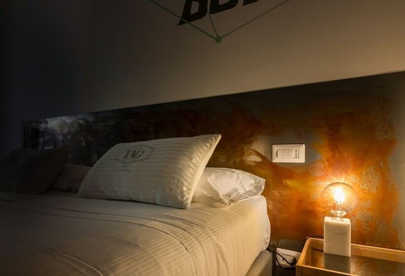 اتاق استاندارد, Tag Guest House