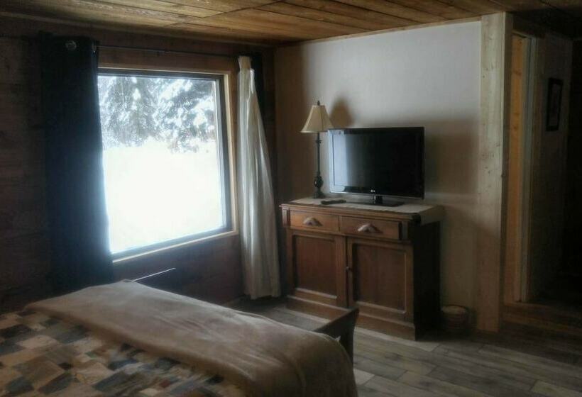 Хижина, Wolfwood Guest Ranch