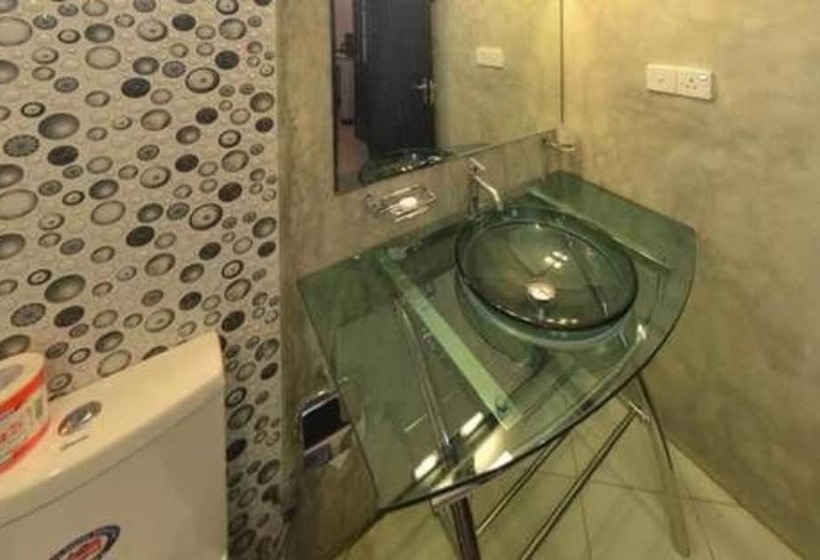 اتاق لوکس, Flower Garden Eco Village
